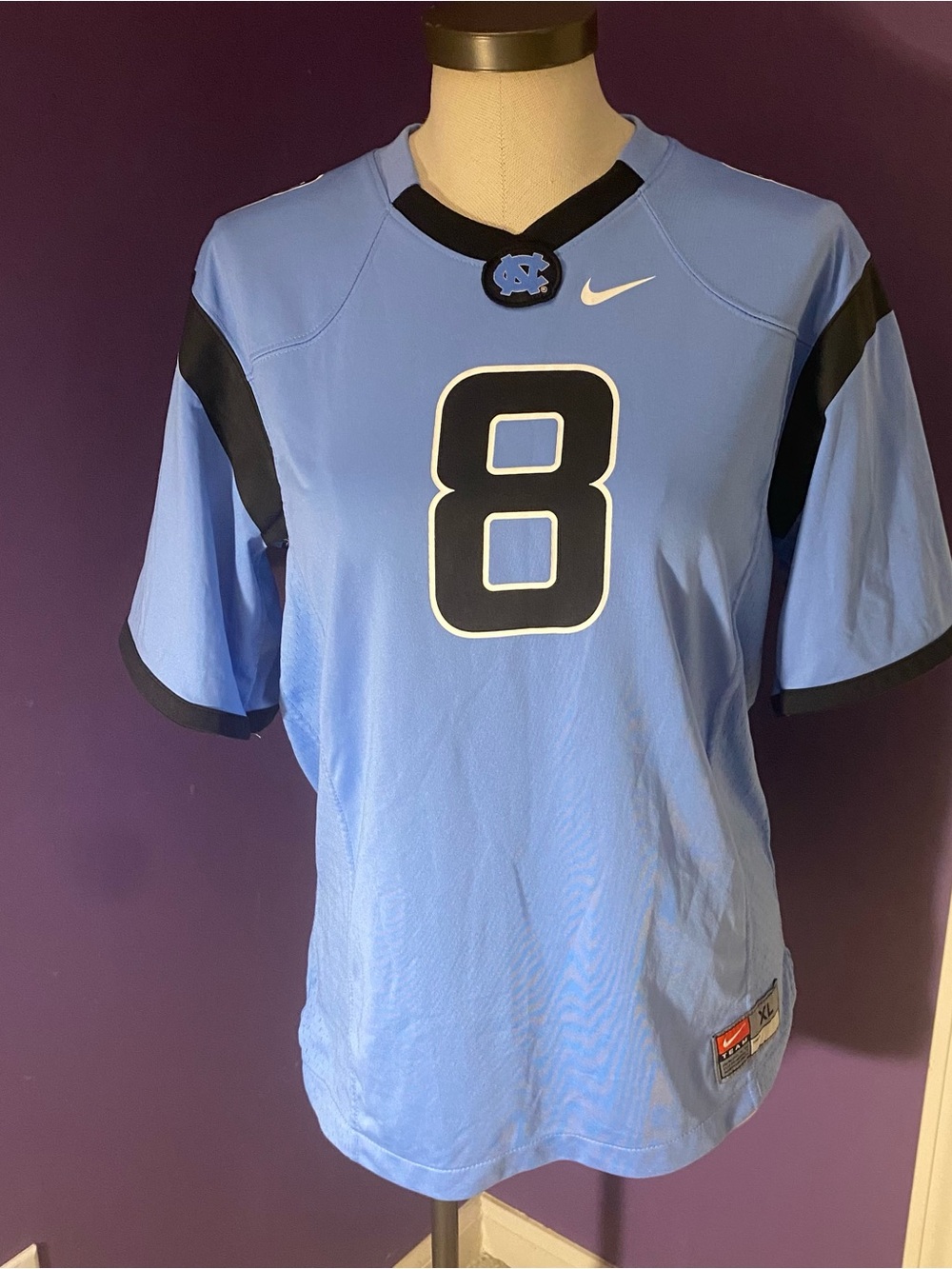 Nike North Carolina Tar Heels #8 Football Jersey Women’s Size XL Blue UNC